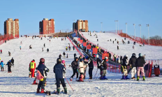 皇冠APP:从400到10万——一座滑雪场撬动的城市更新实践