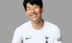 皇冠体育:32岁孙兴慜夺热刺生涯首冠，10年白衣终捧杯